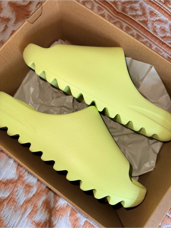 Adidas Yeezy Slides Green Glow men’s 9